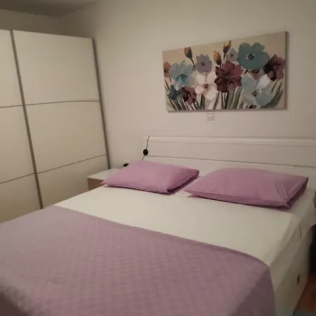 Mara I Kata Apartment Omis